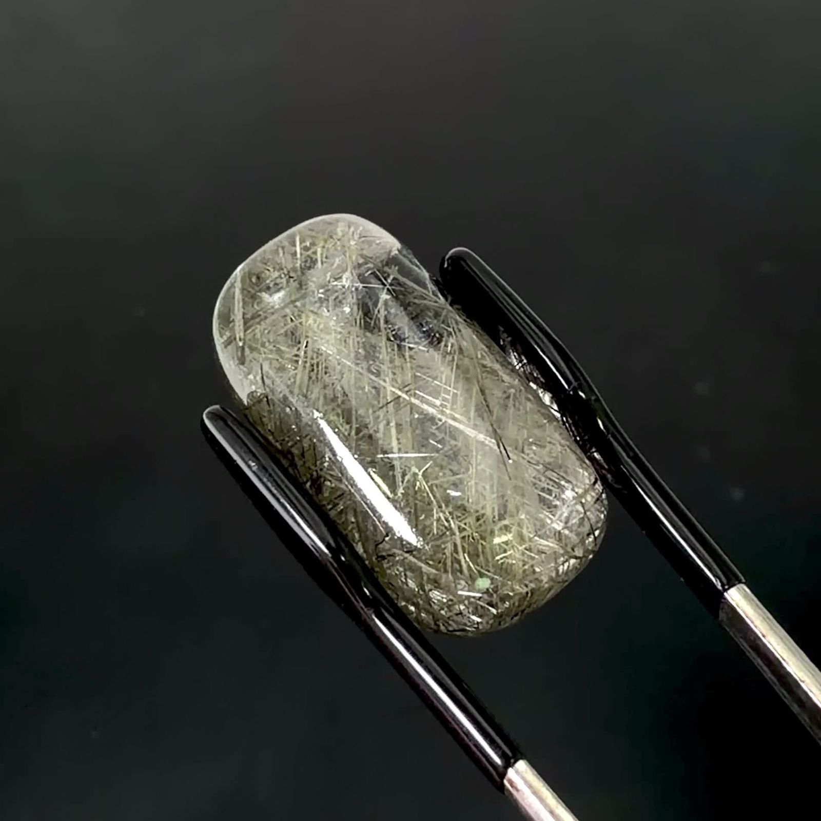 シルバールチルクォーツ ブラジル産 25.94ct / 25.6x13.8mm前後