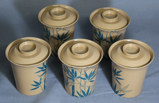 小吸い物椀（白塗り）竹漆絵は、珍しい白の輪島塗に青い漆で竹を描いた