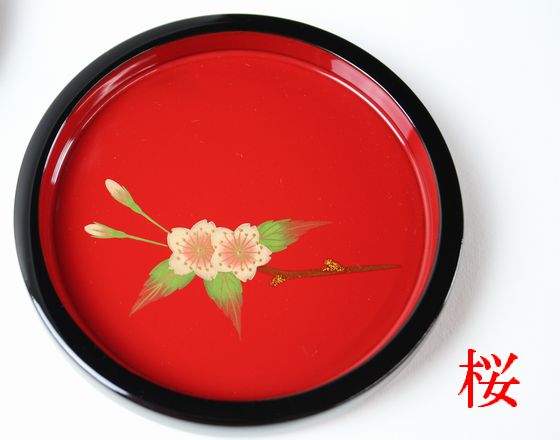 取り皿 四季草花蒔絵 5客1組 220,000円（税込） | 輪島塗の塗師屋 輪島