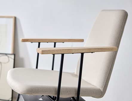 Smoå chair 02 | チェア | 製品情報 | タカラベルモント