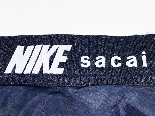 送料込み」NIKE×sacai Tシャツ サイズXL 再構築 ロゴプ 2025年最新】sacai
