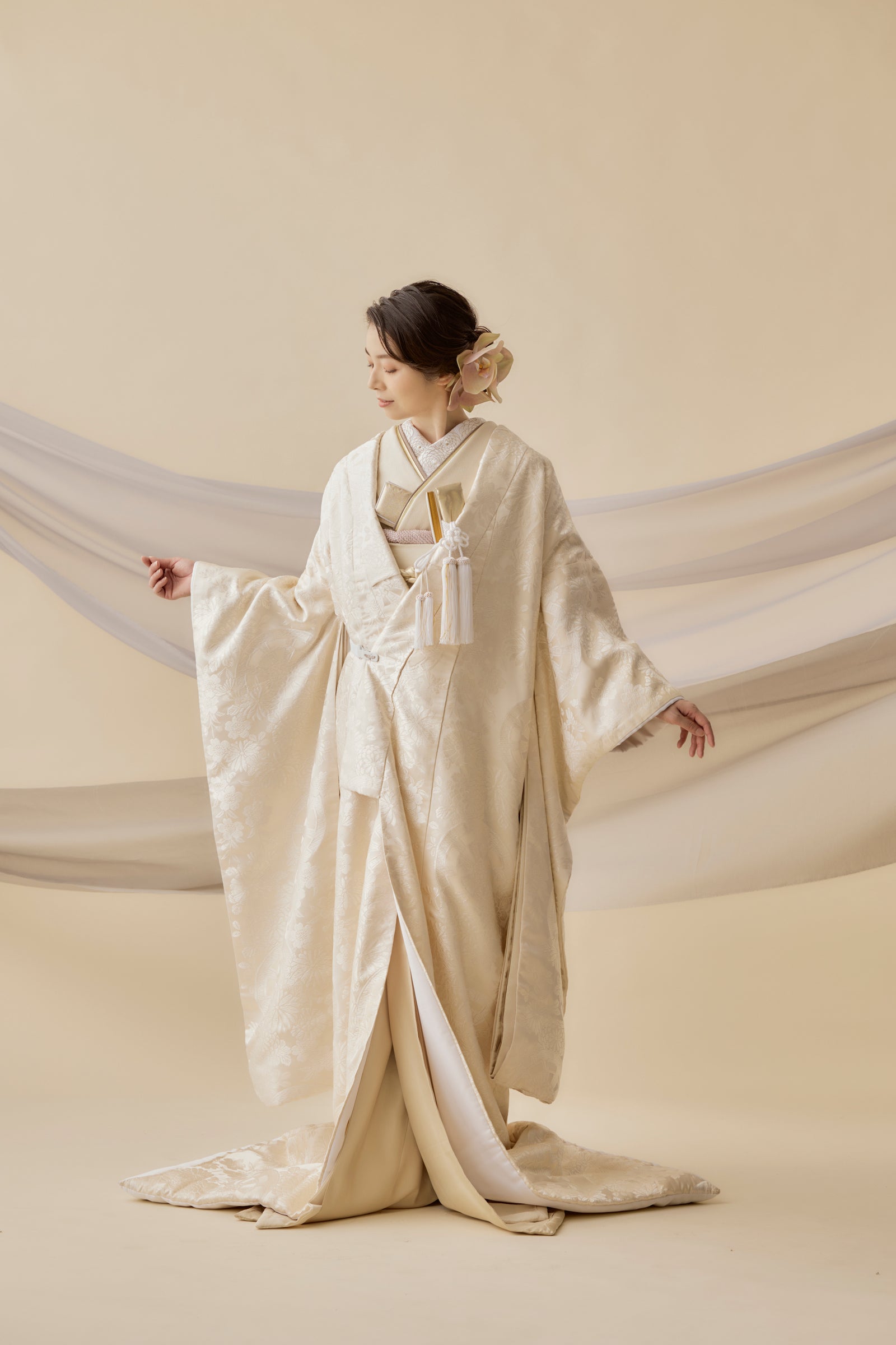 白無垢・源氏車｜白無垢・色打掛レンタルなら結婚式着物専門の【THE