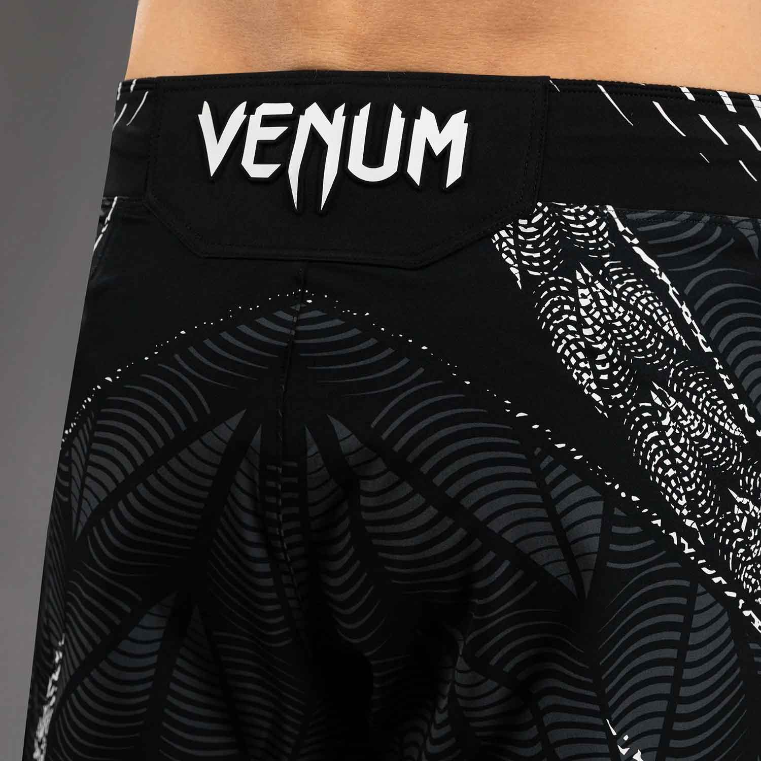 VENUM／ヴェナム ファイトショーツ UFC Zenith by Venum Authentic