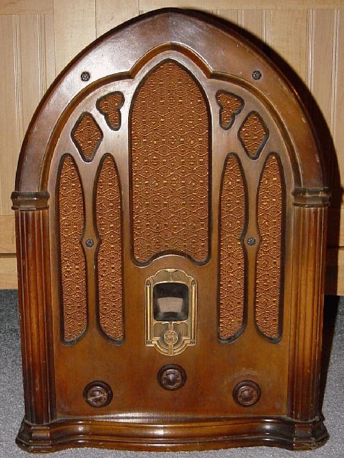 General Electric (GE) Model J-80 Cathedral Radio