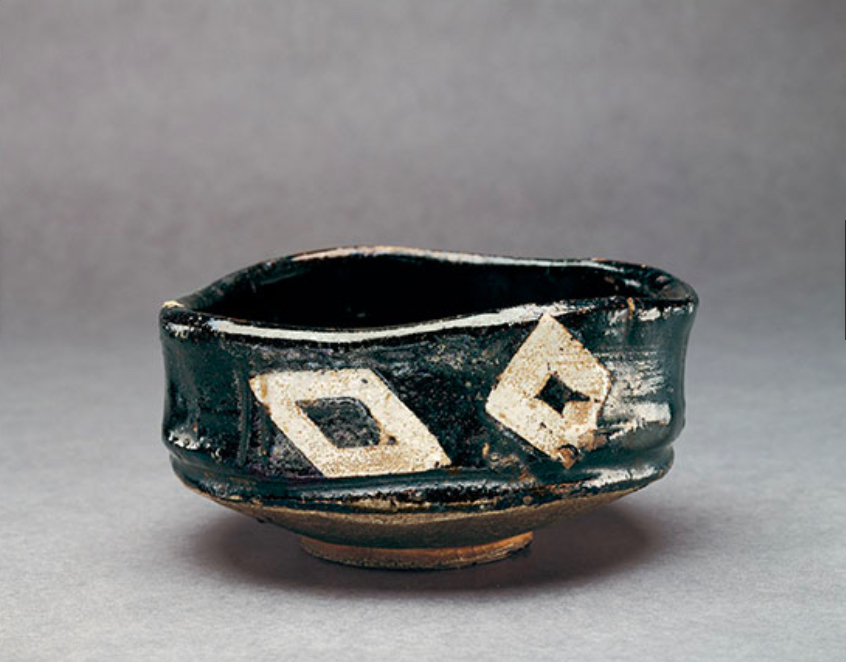 特製ウィスキー 織部梅文沓茶碗形徳利 【箱付き】 【公式通販】