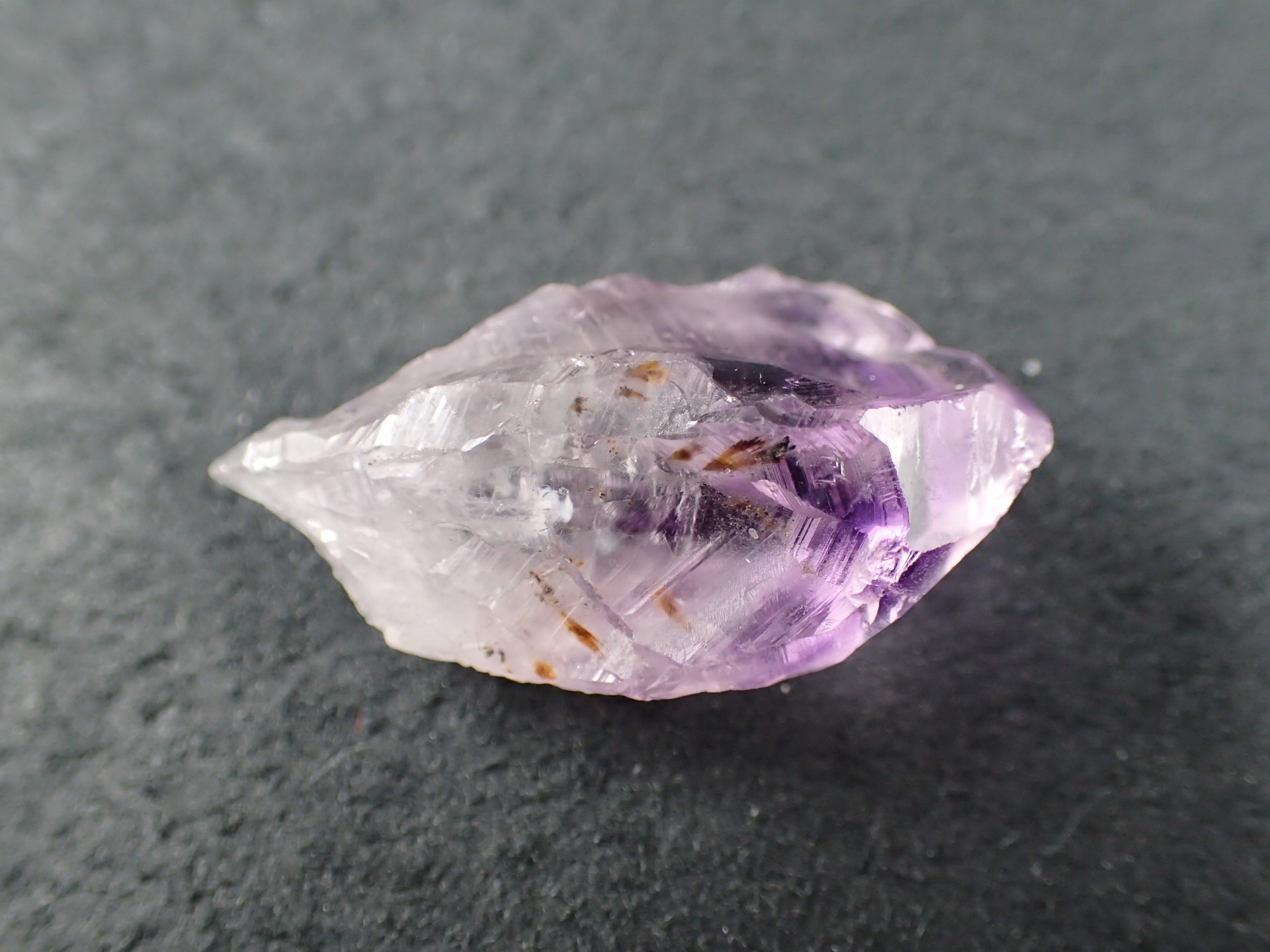 最高品質アメジスト原石（紫水晶） ブラジル 産 ｜石の販売専門店【vec