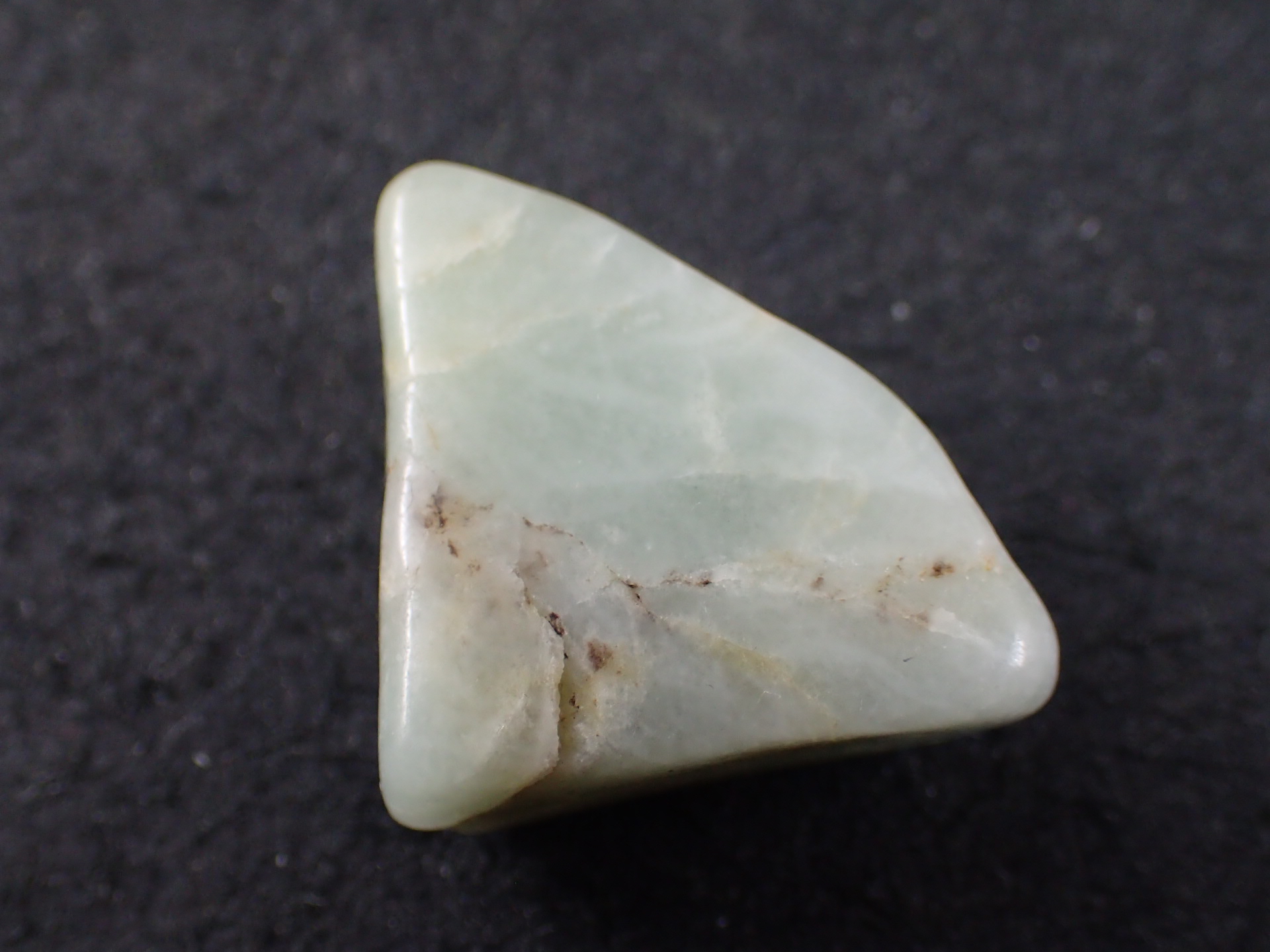 最高品質グリーン糸魚川翡翠(Itoigawa Jade) Aランク 新潟県糸魚川市産