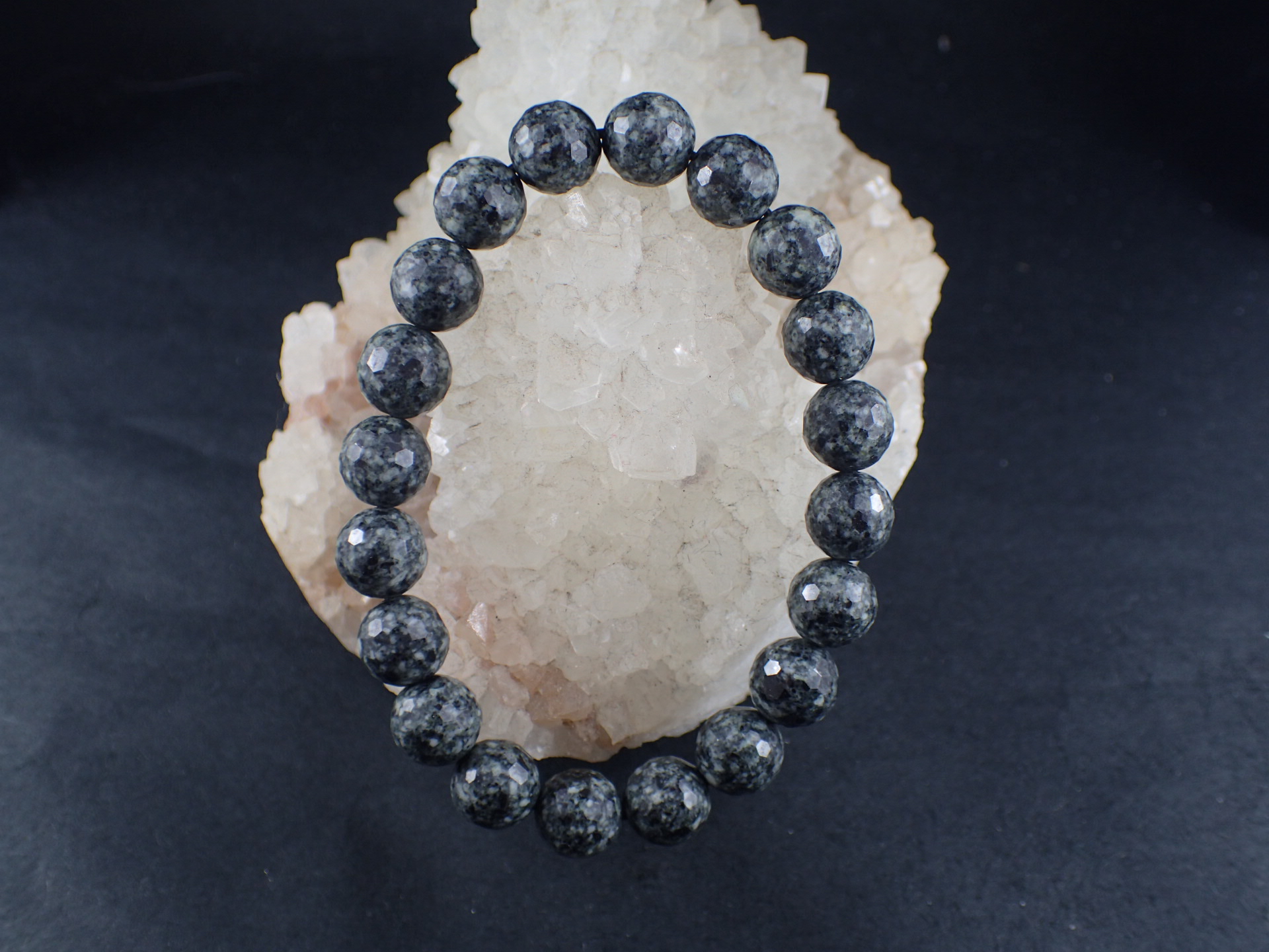 岩手県遠野 とおのの銘石 角閃石 石プレート小 1枚 送料込み Amazon.co