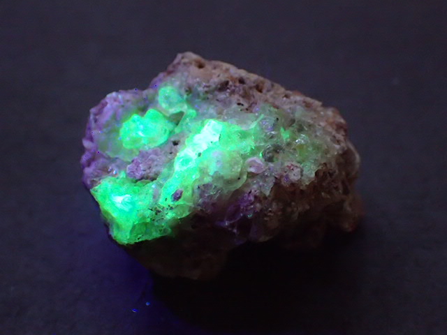 W蛍光&3共生】フローライト&ハイアライトオパール&クォーツ 蛍石&玉