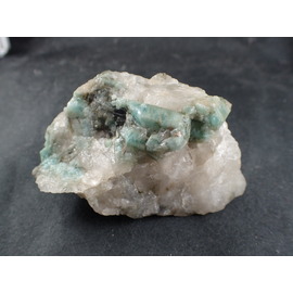 アレキサンドライト原石母岩付結晶 ブラジル産 ｜石の販売専門店【vec