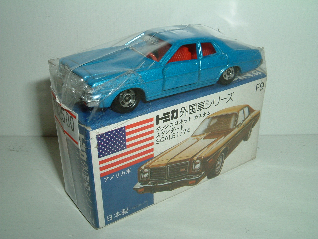 TOMICAトミカダッジコロネットファイヤーチーフカー箱付き