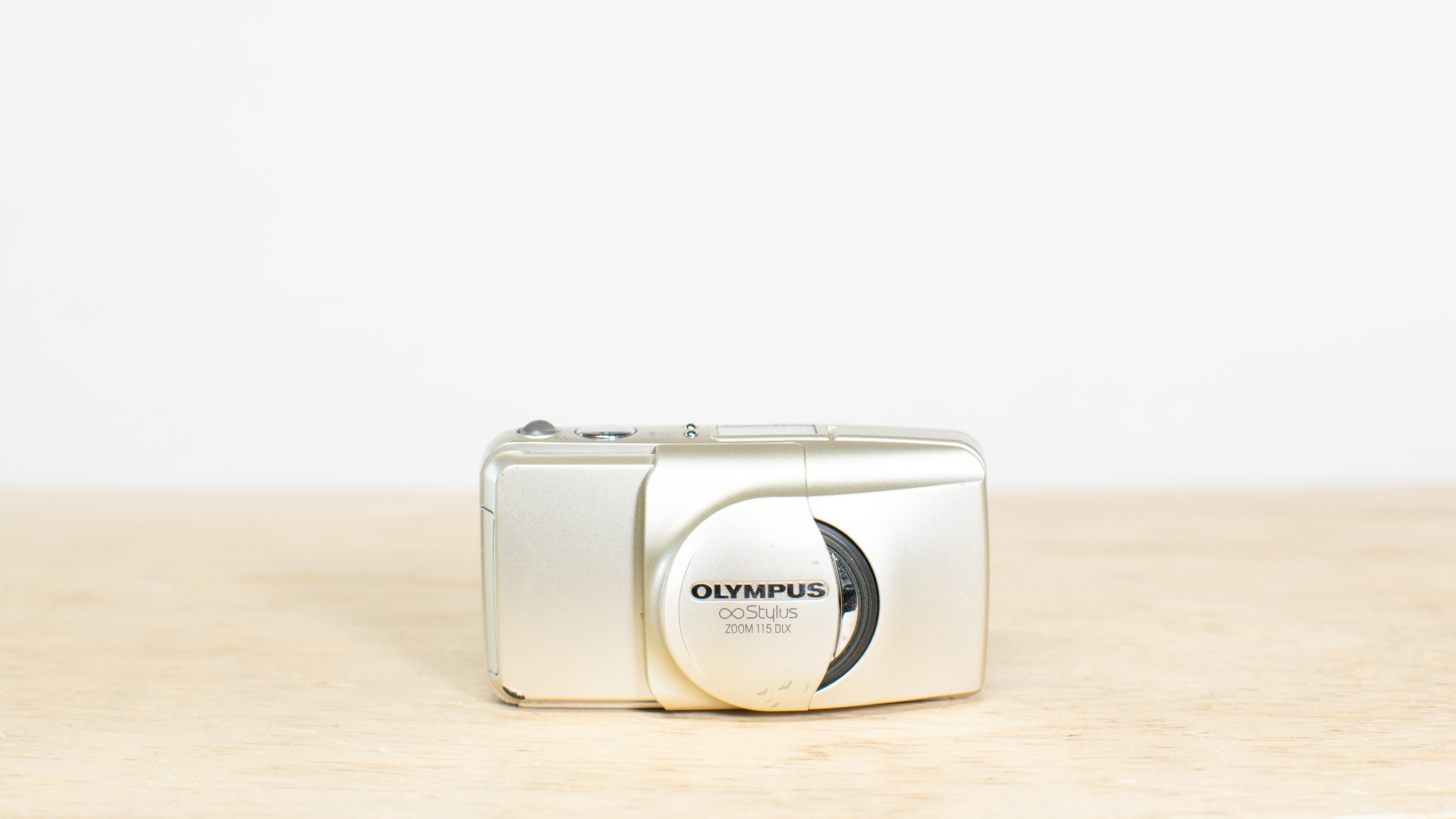 Olympus Infinity Stylus Zoom 115 Deluxe Point and Shoot 35mm Film