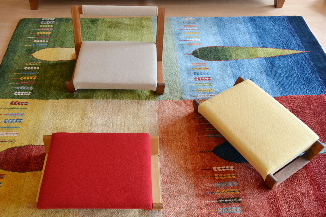 寛げる座椅子。村澤一晃デザインのzagaku（ザガク）｜名古屋の家具