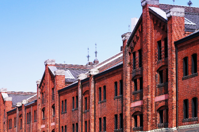 横浜赤レンガ倉庫｜横浜の観光、イベント、文化や歴史を楽しめる施設