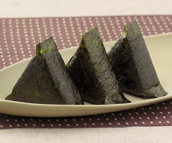 山崎製パン | 商品情報 | 商品情報［おにぎり・サンドイッチ］ | 手