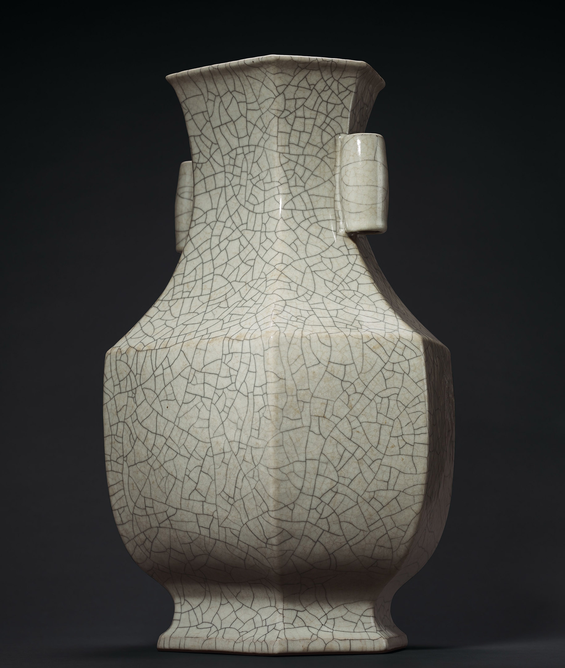 有款哥窑鹿耳瓶 哥窑青釉贯耳瓶- 故宫博物院