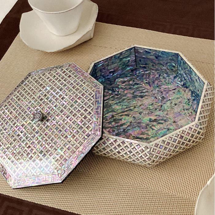 韓国漆螺鈿八角小物入れ菓子器 幾何学 食器・螺鈿・漆器 夢市場本店