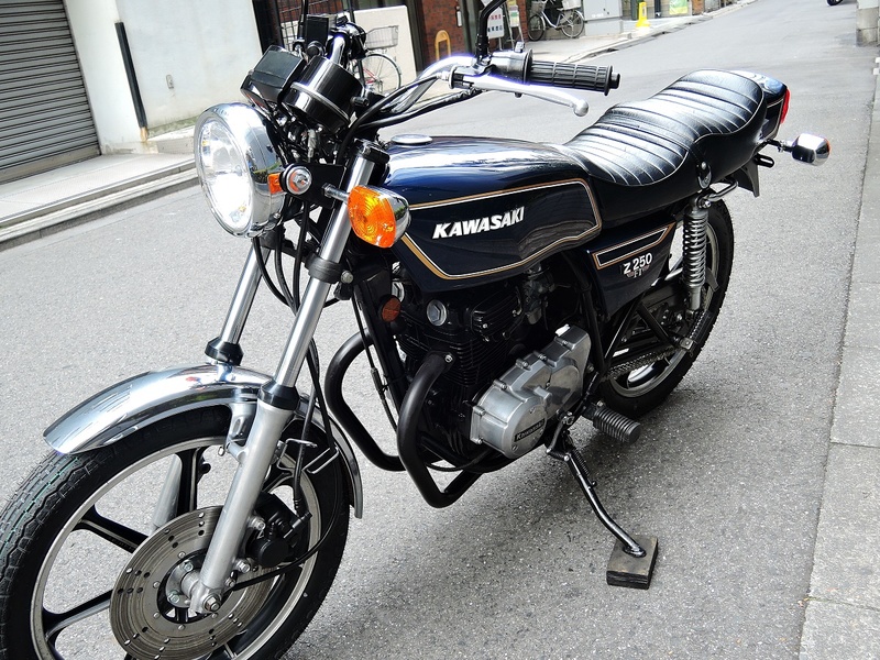 z250ft タンク Z250FT 純正 当時物 ガソリンタンク エンブレム付き