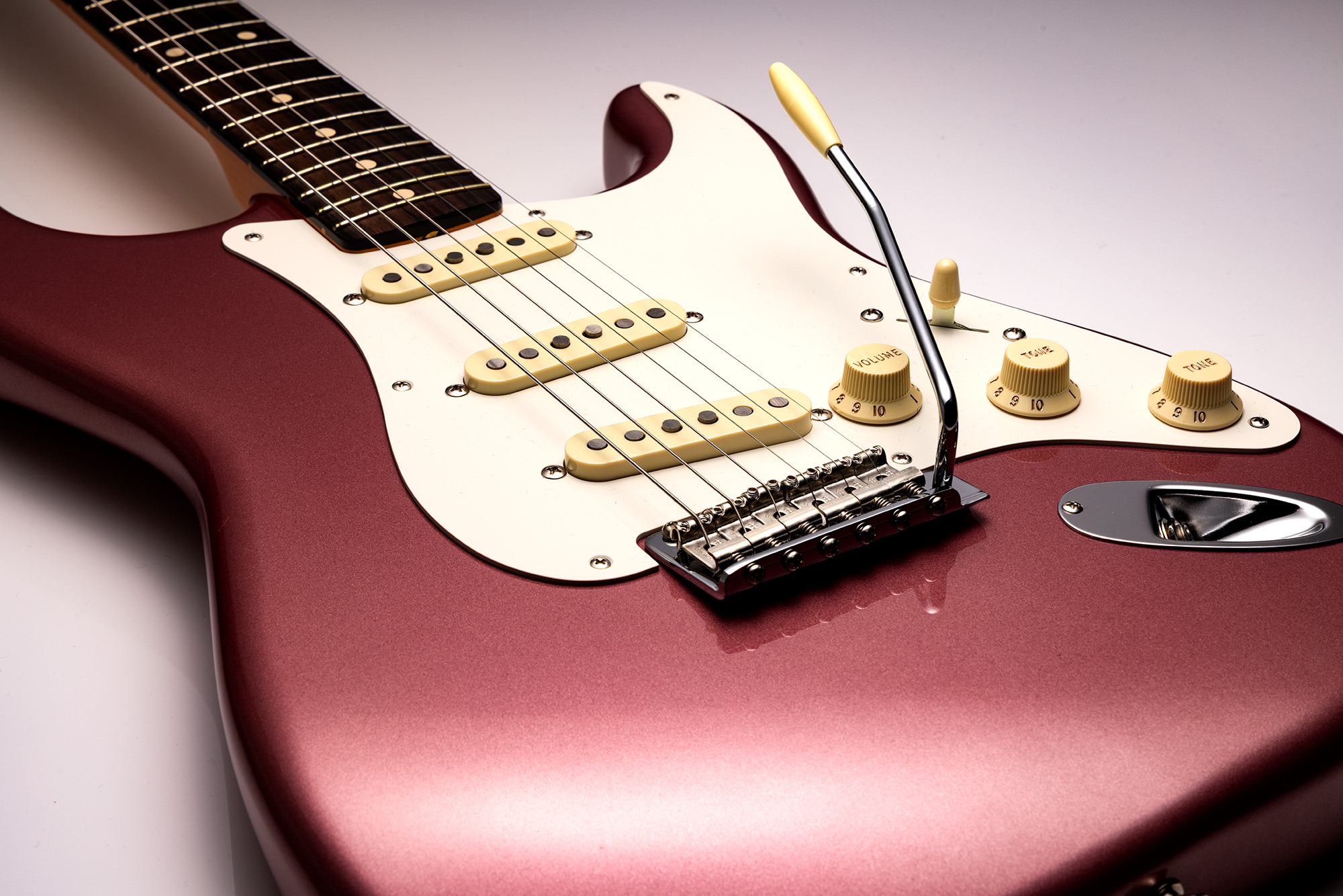 Char Stratocaster® Burgundy｜zicca.net