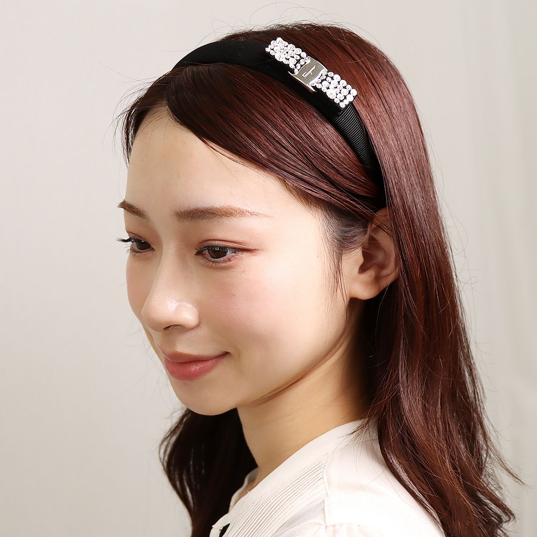 FERRAGAMO ビジュー付きブラックヘアバンド FERRAGAMO ビジュー付き