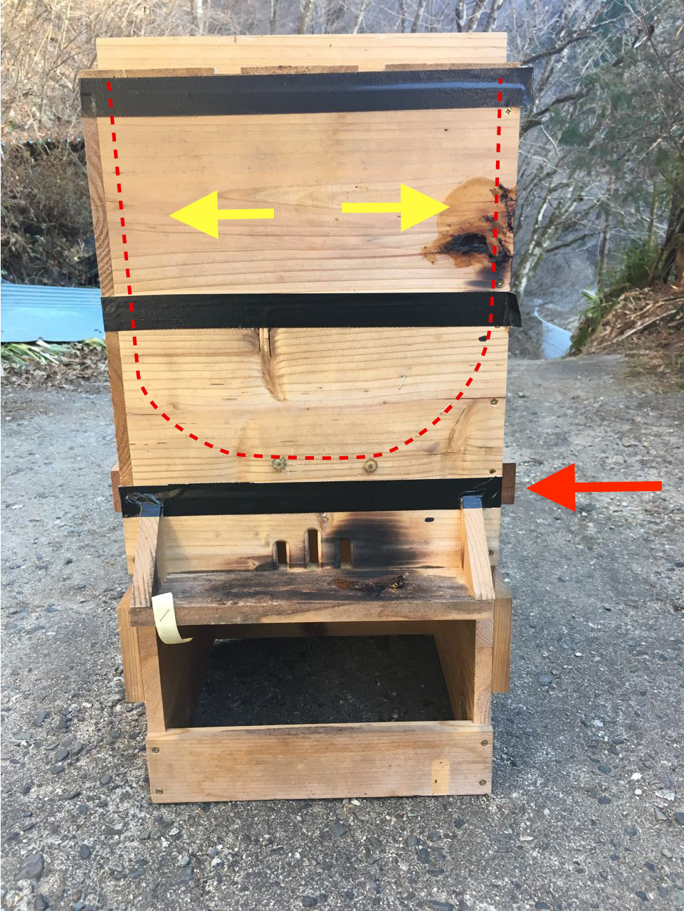 重箱式巣箱台 4台 300ミリ用 ニホンミツバチ 鉄製台