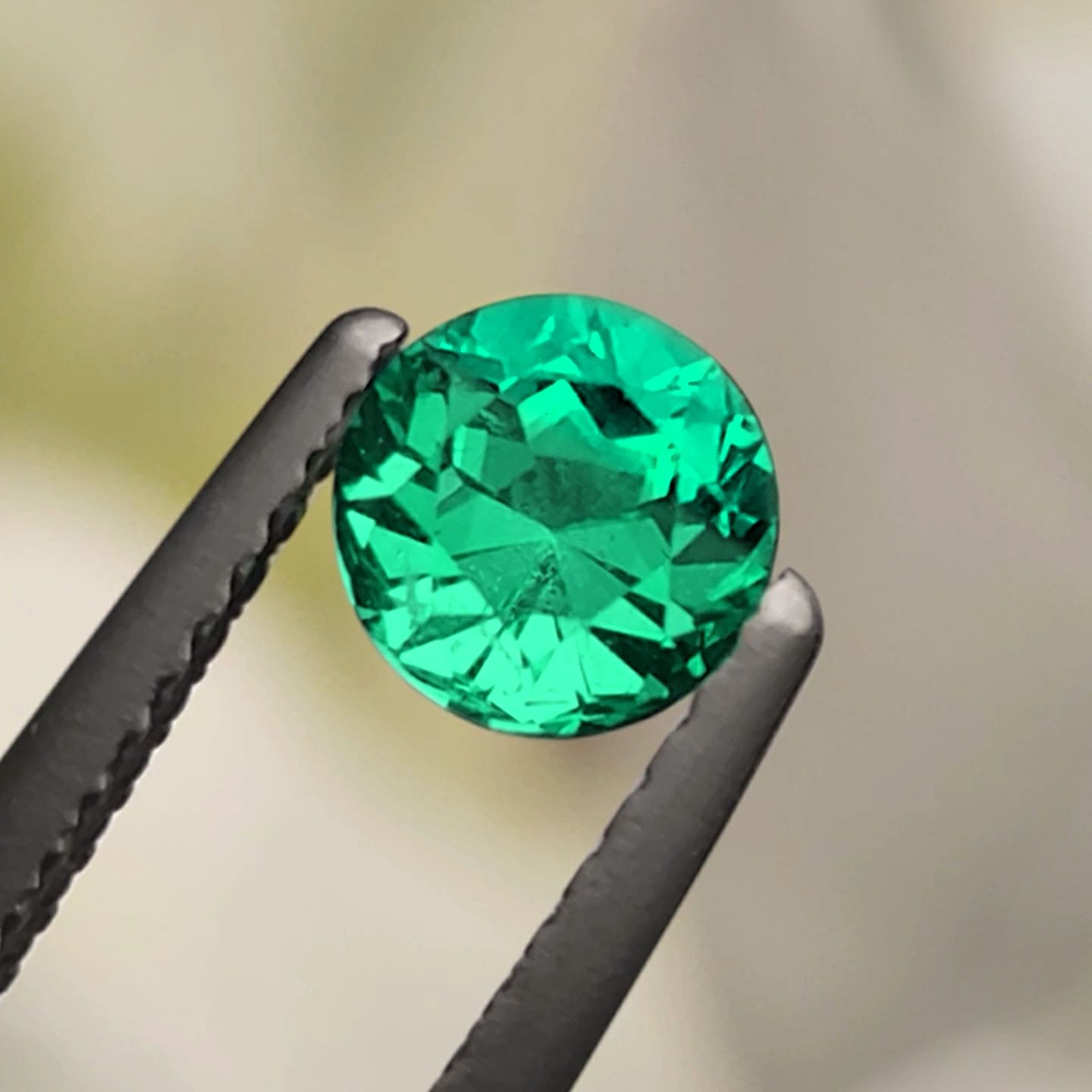 コロンビア産無処理エメラルド(ノンオイル)0.60ct(GUBELIN宝石鑑別書