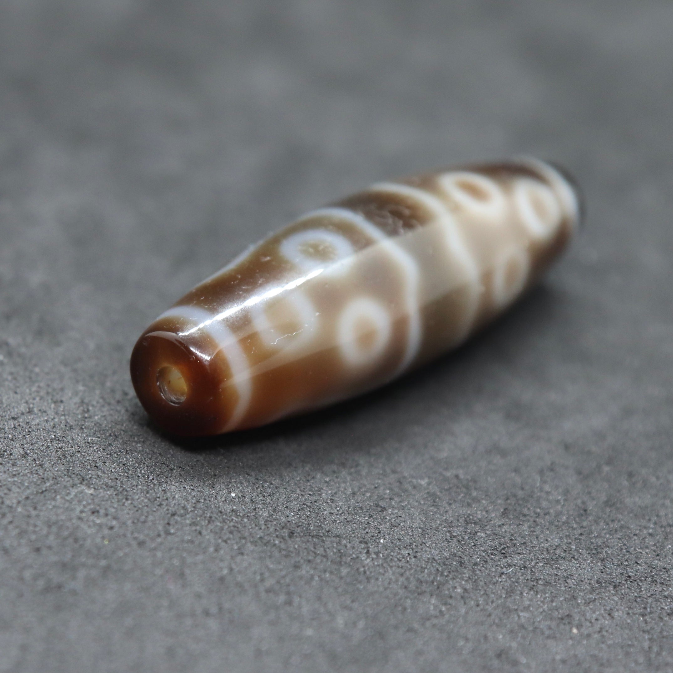 お値下げ 九眼天珠 馬蹄痕入り 九字の呪法 ジービーズ 9眼天珠