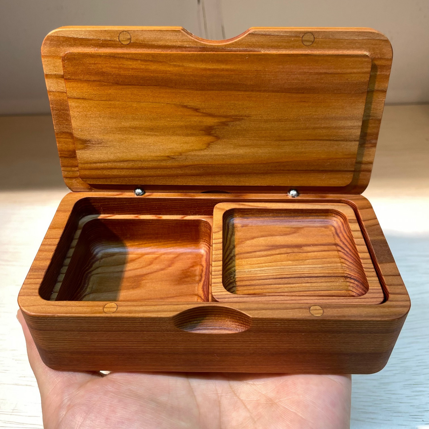 木製キス釣り餌箱 二層M145 石粉皿 金具付き 軽量 受注生産 ZUKOUSHITU