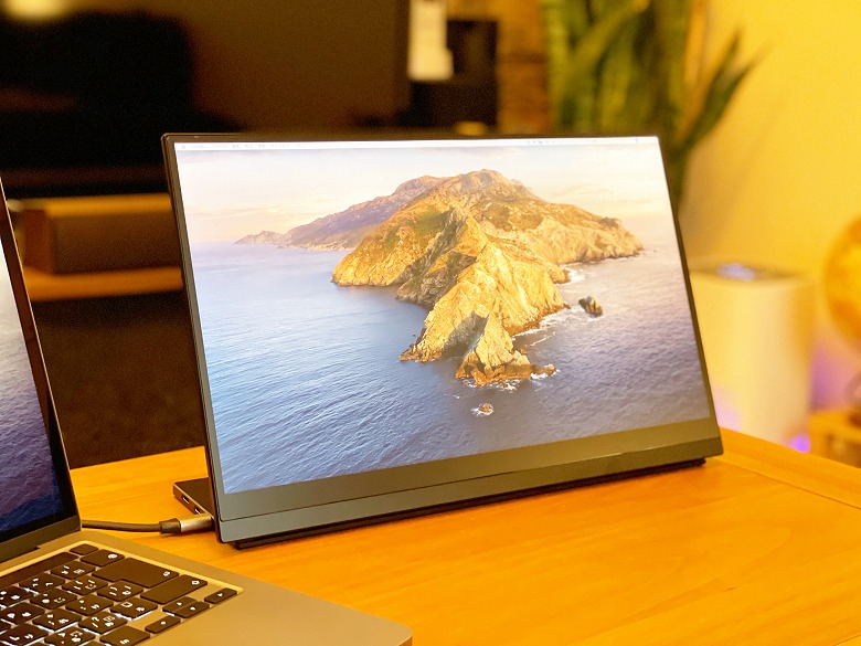 LIVXIA LUNE レビュー】USB-CとMini HDMIポートを搭載し解像度4Kの15.6