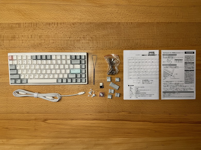 NiZ Mini84 Pro レビュー】無線接続対応で完璧に！唯一無二の打鍵感が