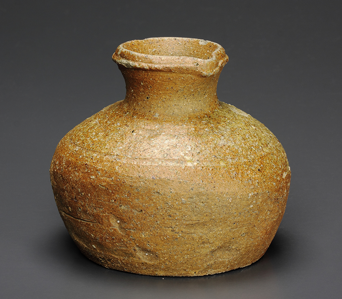 片口□古備前焼 孝 享 歪み菓子鉢 共箱 菓子器 酒器 古