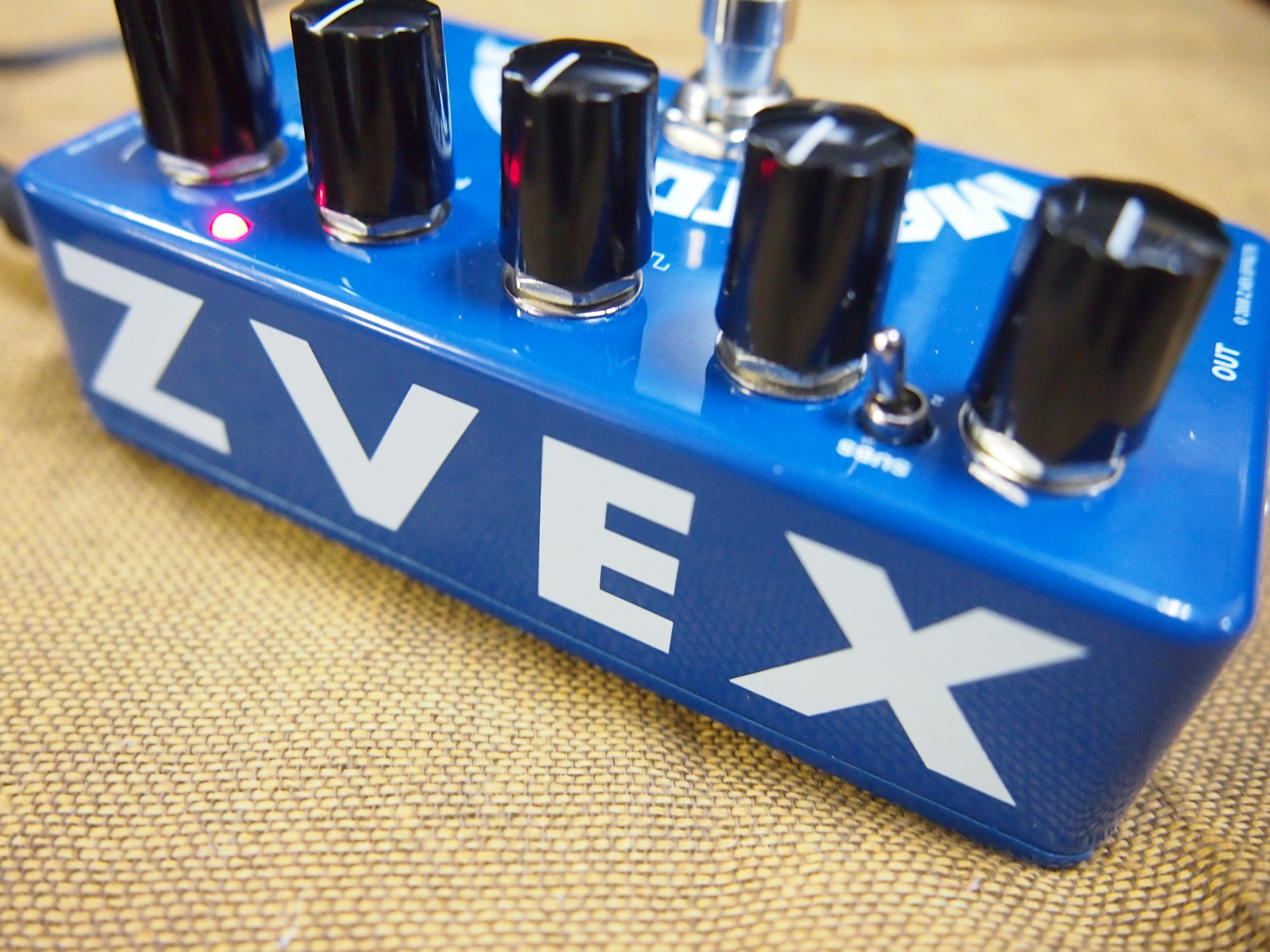 機材レビュー】Z.VEX MastoTRON 最高のベース用ファズ - Geek IN Box