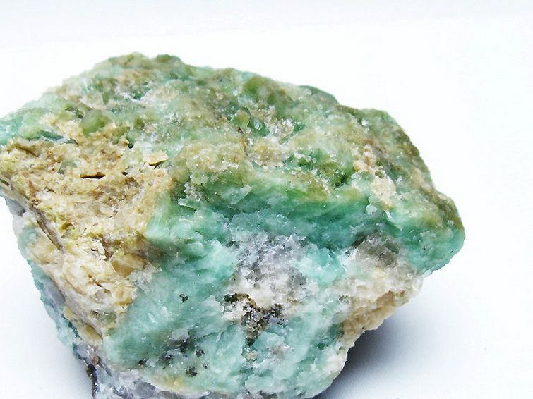 パワーストーン 天然石 エメラルド原石[T672-1534]