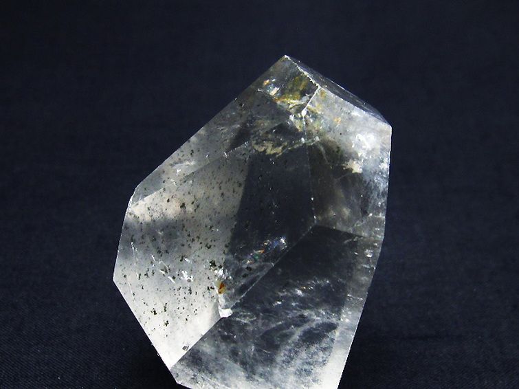 ガーデンクォーツ（庭園水晶）原石[T72-2455]