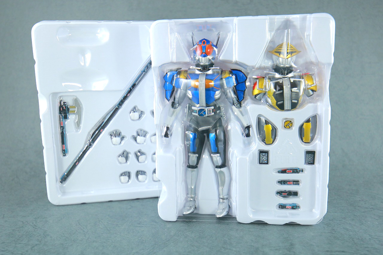 フィギュアーツ 真骨彫 仮面ライダー電王 アックスフォーム ロッド