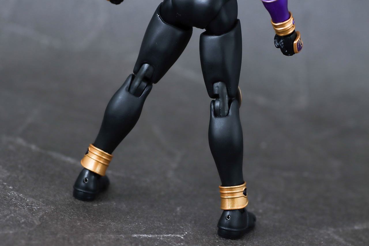 真骨彫 仮面ライダークウガ ライジングタイタン S.H.Figuarts（真骨彫