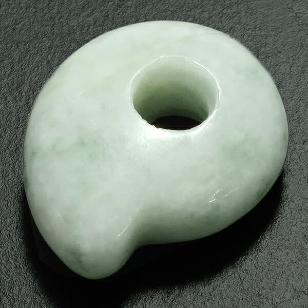 幸運の神石♡霊石♡龍神石♡開運アイテム♡糸魚川翡翠♡希少♡丸玉