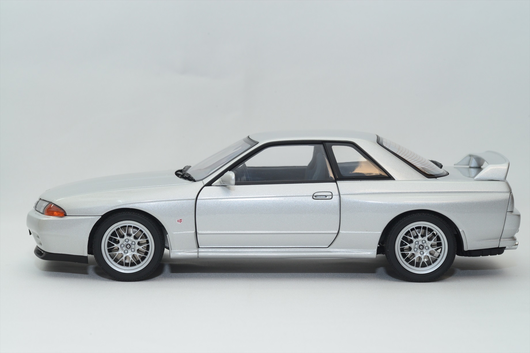 オートアート 1/18 R32 GT-R VスペックⅡTUNED VERSION 1⁄18 日産
