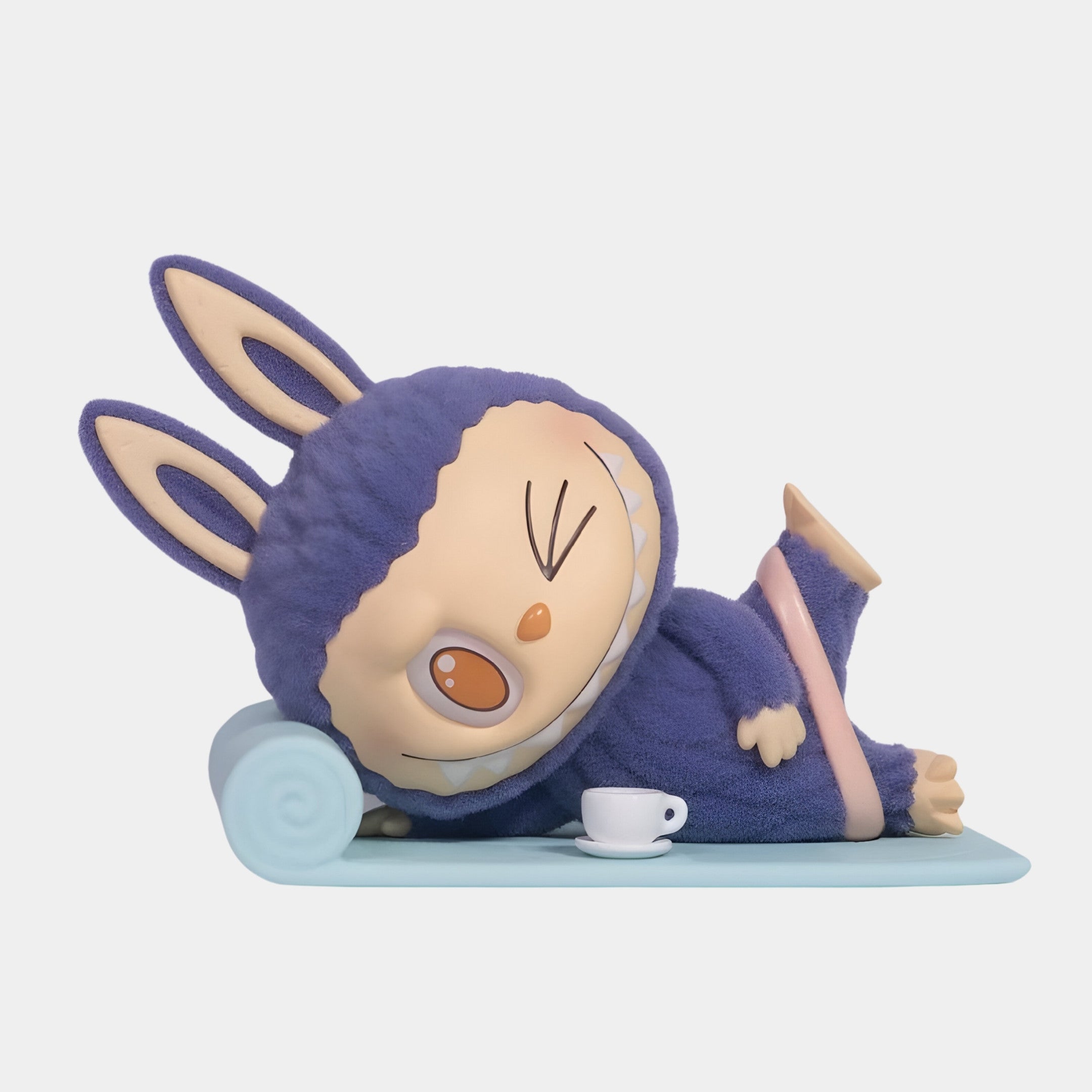 Lazy Yoga Americano Labubu Sculpture | 160cm Relaxed Monster Art