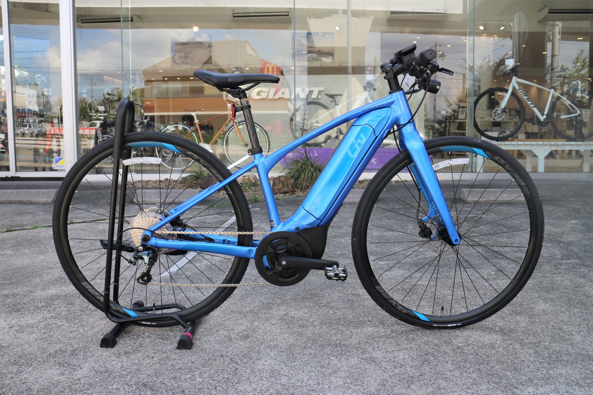 GIANT ESCAPE RX-E+ s 485m 電動アシスト自転車