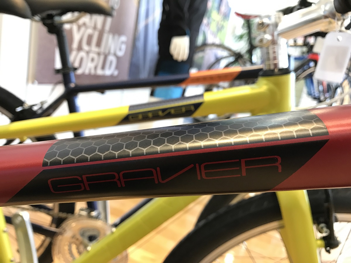 NEW」「GIANT」2018年早期モデルGRAVIER入荷してますよ