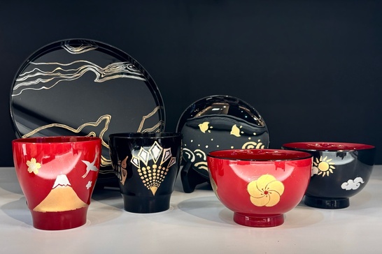 蒔絵体験コース」の体験ギフト。器 日本橋夢東本店 所要時間：60〜90分