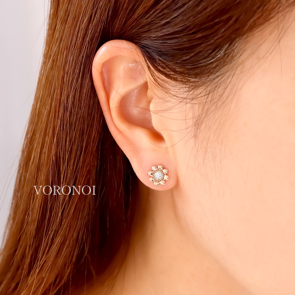 モアサナイト K10 ルドベギア ピアス