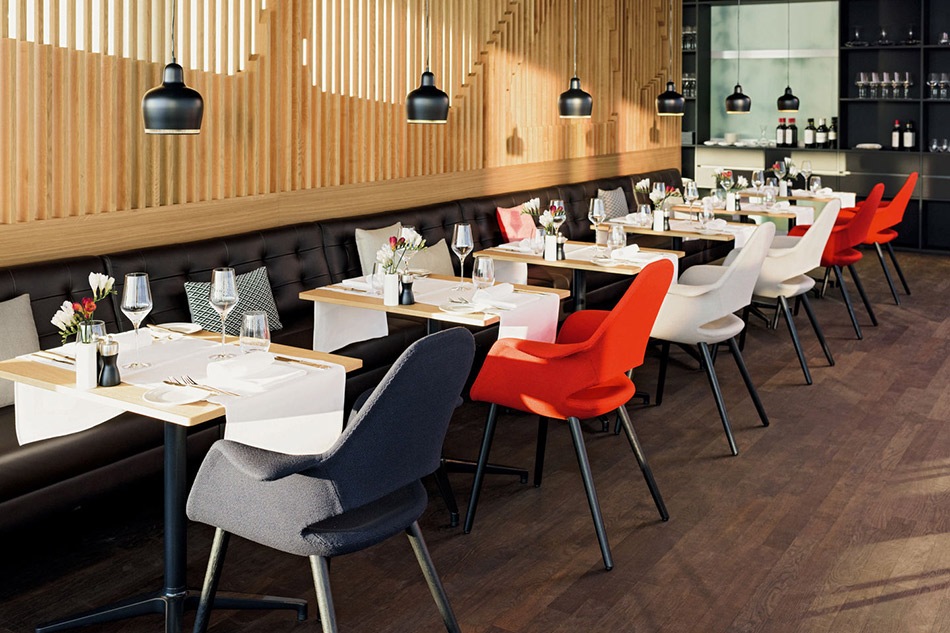 Bistro Rectangular Table (ビストロ テーブル）/Vitra（ヴィトラ