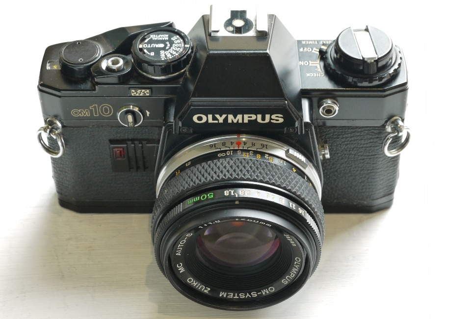 人気モデル Olympus OM10 ズイコー ズームレンズ付 基本動作確認済