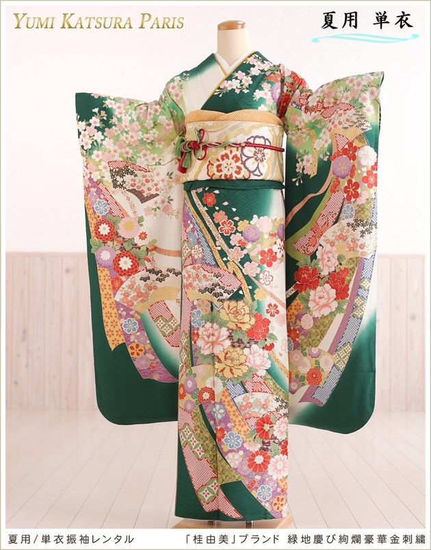 豪華な帯 成人式向け袋帯 黒地に金糸銀糸を使った豪華な