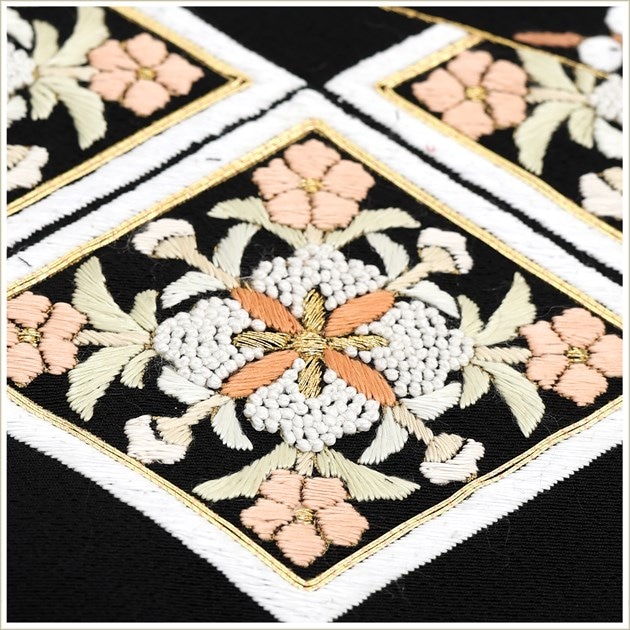 夏用単衣タイプの相良手刺繍大きいサイズ広巾留袖レンタル