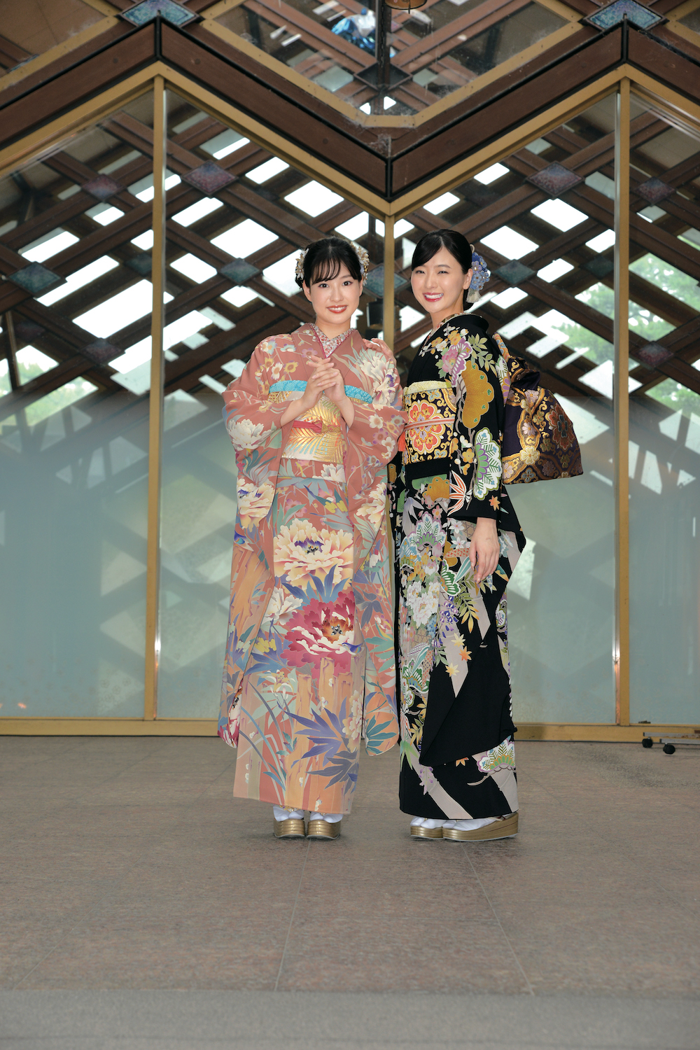 伝統と美しさが融合。成人式にふさわしい憧れの加賀友禅振袖の世界