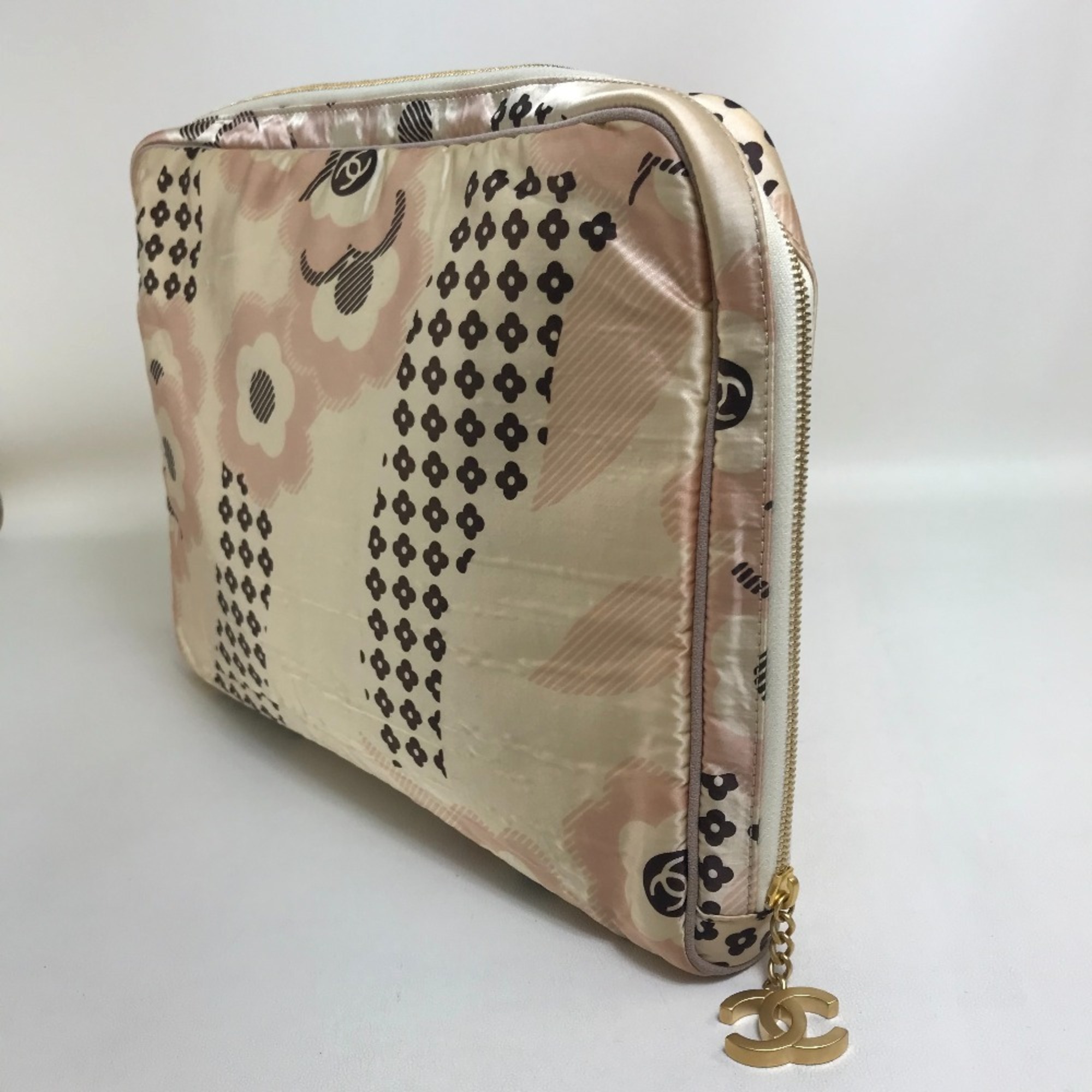 Chanel Eye mask pouch pillow set Travel case pink | eLADY Globazone