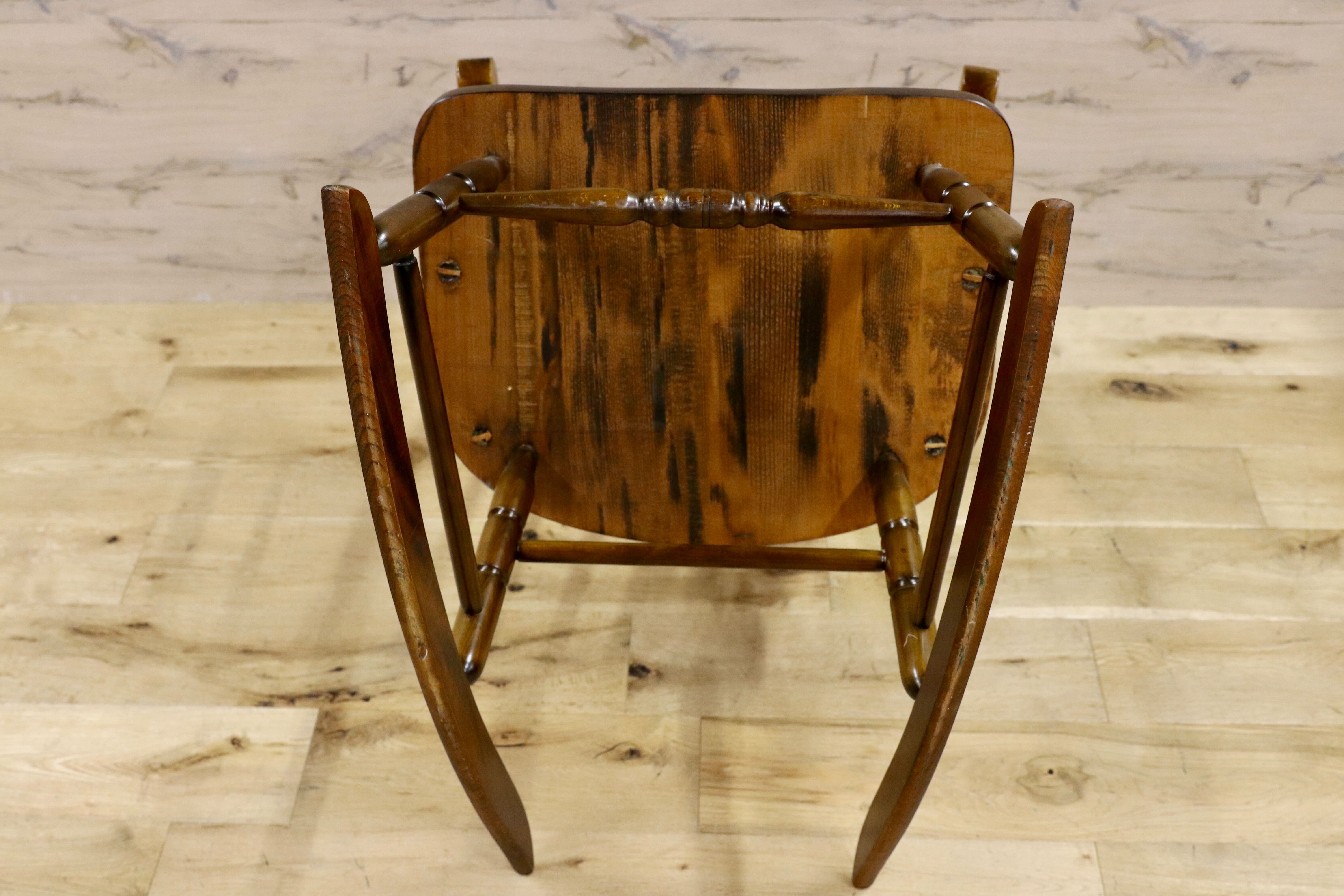 ユラユラ揺れてレトロ気分♪ロッキングチェア(飛騨の家具、ヒダ・ダイ